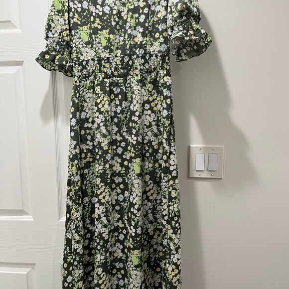 Green Floral Print Dress - Picture 3 of 3
